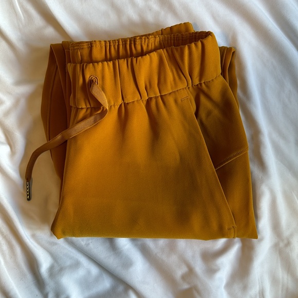 lululemon athletica Pants - Lululemon On the Fly Pant-Fools Gold